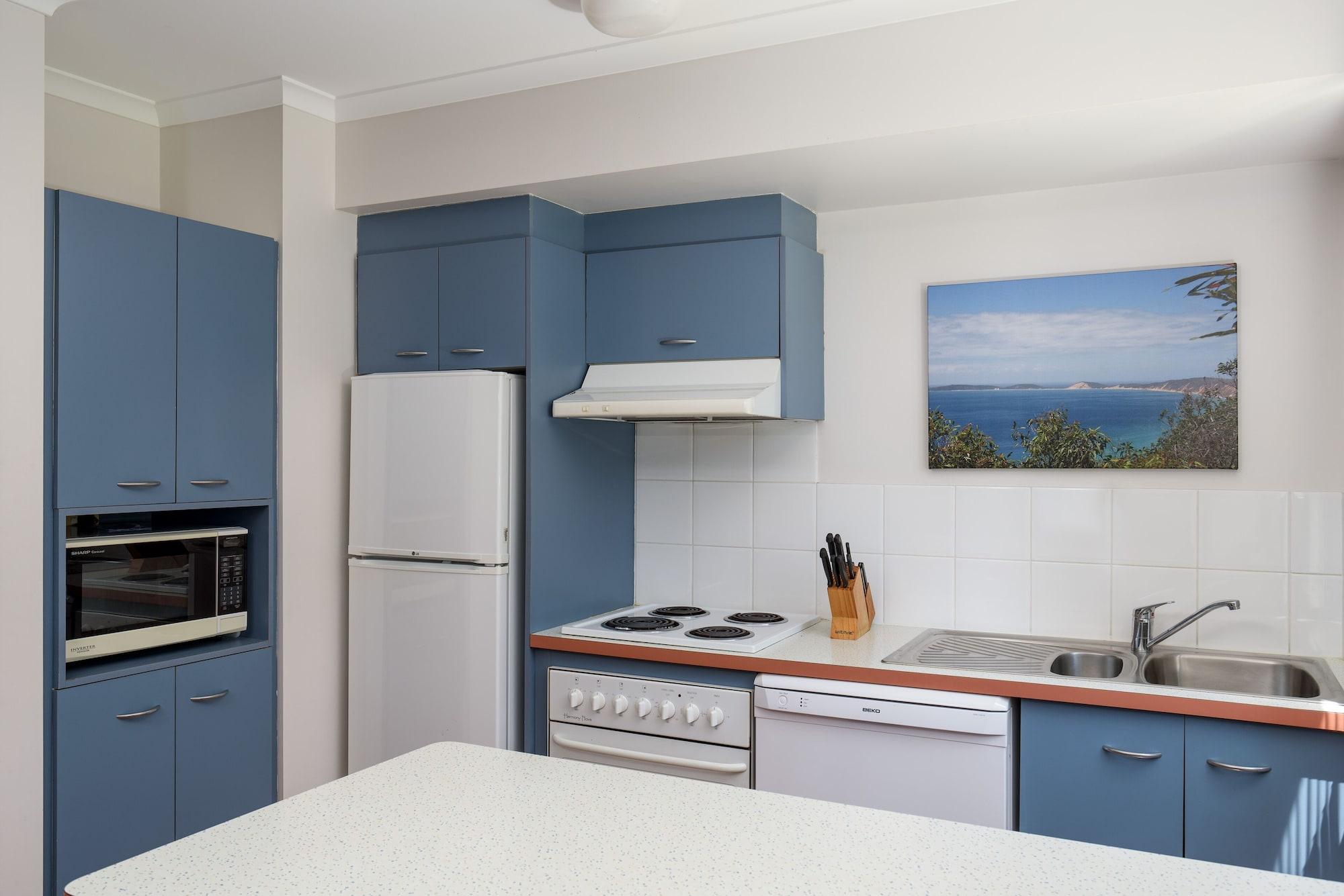 Aparthotel Rainbow Getaway 4*