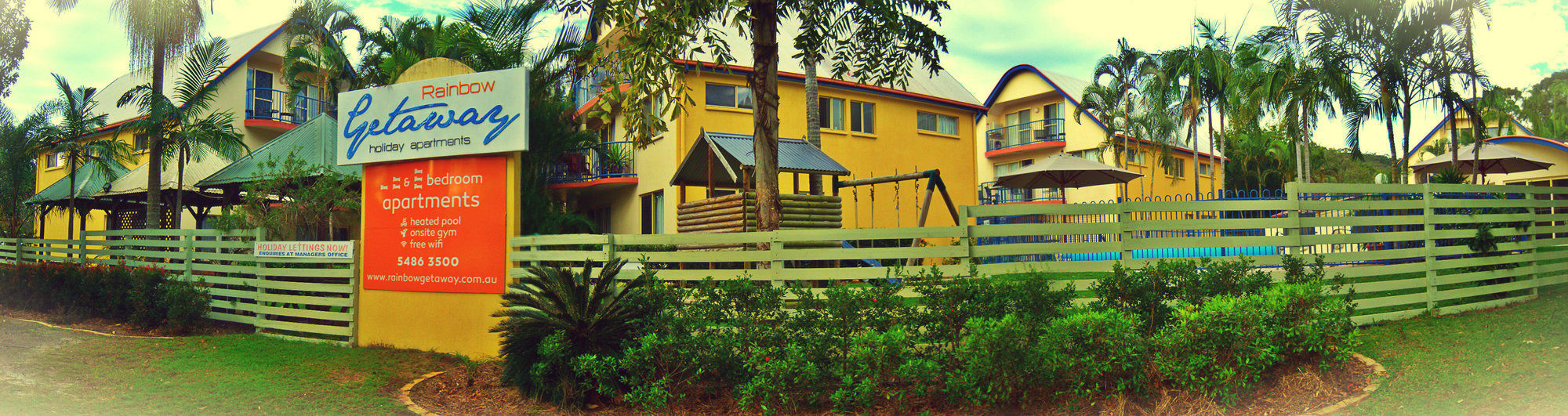 Rainbow Getaway Aparthotel 4*